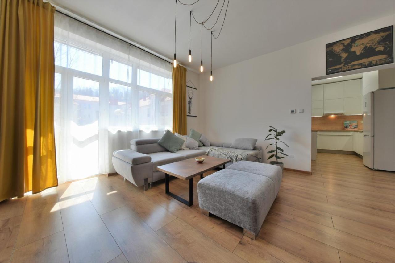 Big 75M2 Next To Opera Building In Direct Centrum, Air-Conditioned, Balcony, 24H Self Checking Banská Bystrica Buitenkant foto